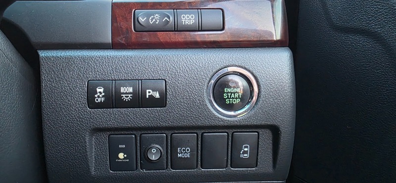 Used Toyota Vellfire 2012 for sale - 76605370: Photo 45