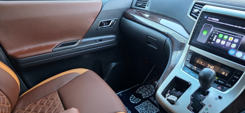 Used Toyota Vellfire 2012 for sale - 76605370: Photo 49