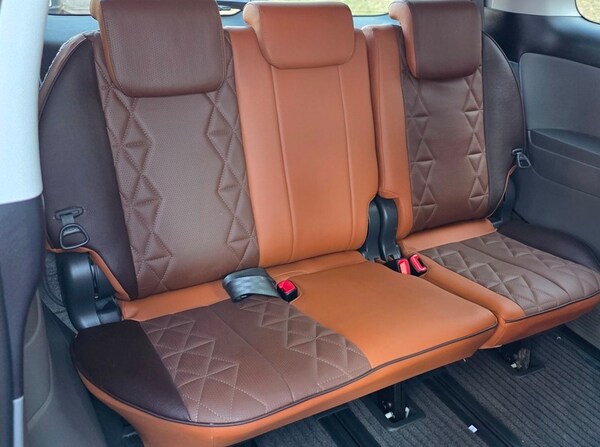 Used Toyota Estima 2010 for sale - 75171898: Photo 18