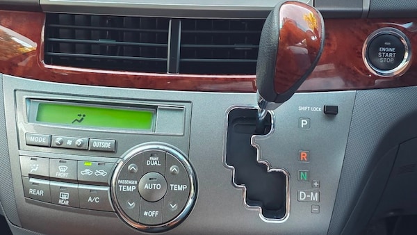 Used Toyota Estima 2010 for sale - 75171898: Photo 39