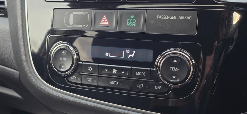 Used Mitsubishi Outlander 2015 for sale - 76224161: Photo 38