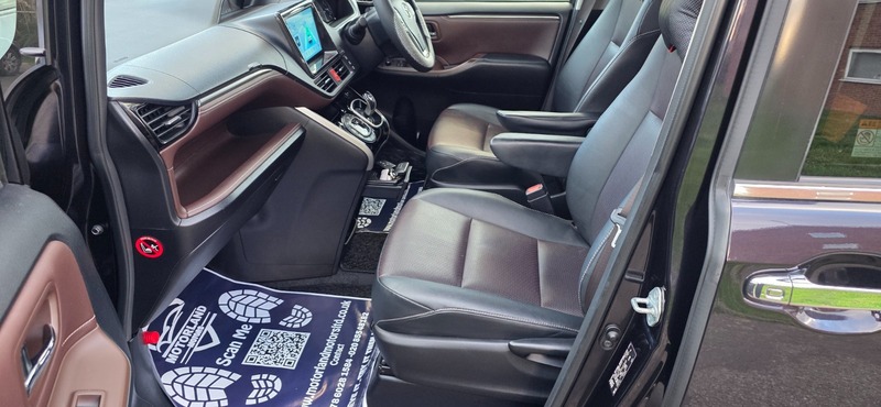 Used Toyota Noah 2014 for sale - 76784652: Photo 31