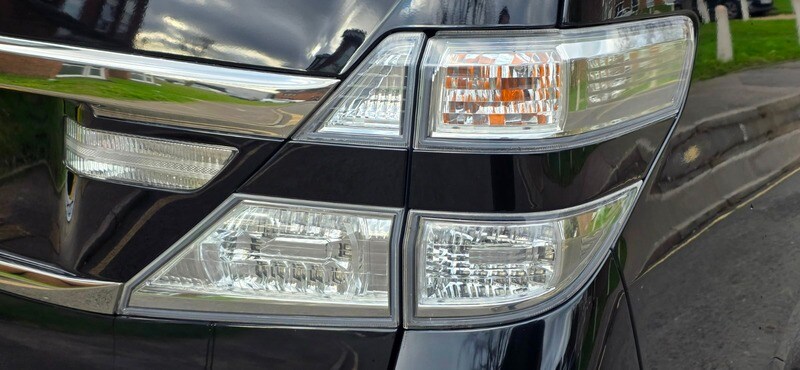 Used Toyota Vellfire 2012 for sale - 76611434: Photo 15