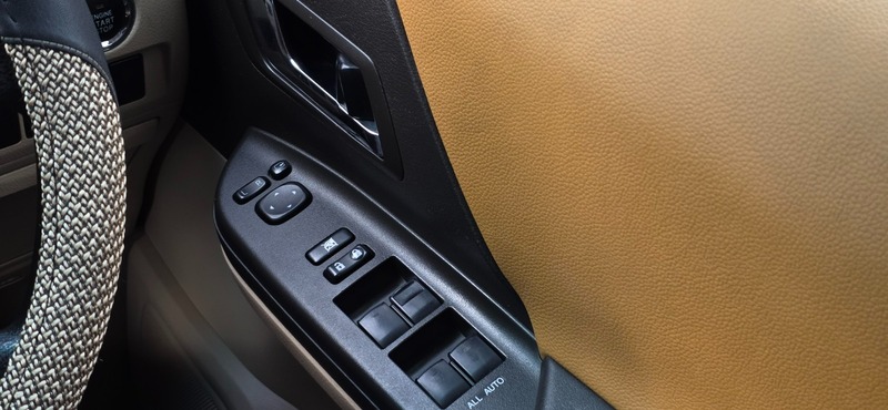 Used Toyota Vellfire 2012 for sale - 76611434: Photo 49