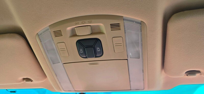 Used Toyota Vellfire 2012 for sale - 76611434: Photo 50