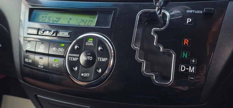 Used Toyota Estima 2014 for sale - 75961663: Photo 47