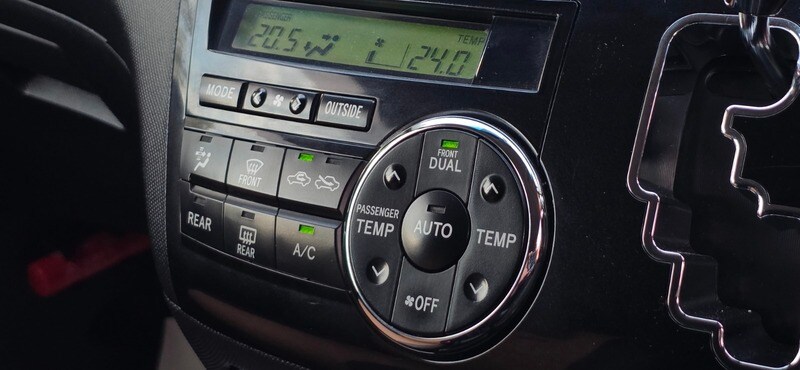 Used Toyota Estima 2014 for sale - 75961663: Photo 48