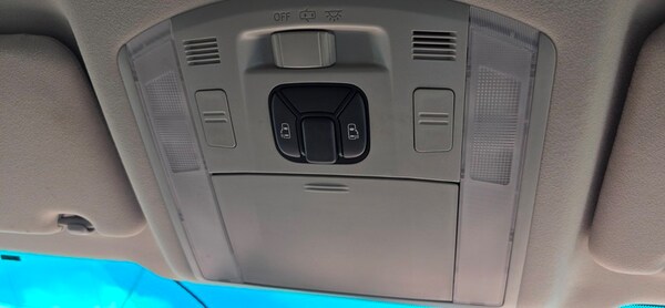 Used Toyota Vellfire 2011 for sale - 75503633: Photo 45