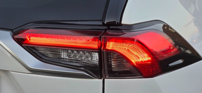 Used Toyota RAV4 2019 for sale - 76346158: Photo 12