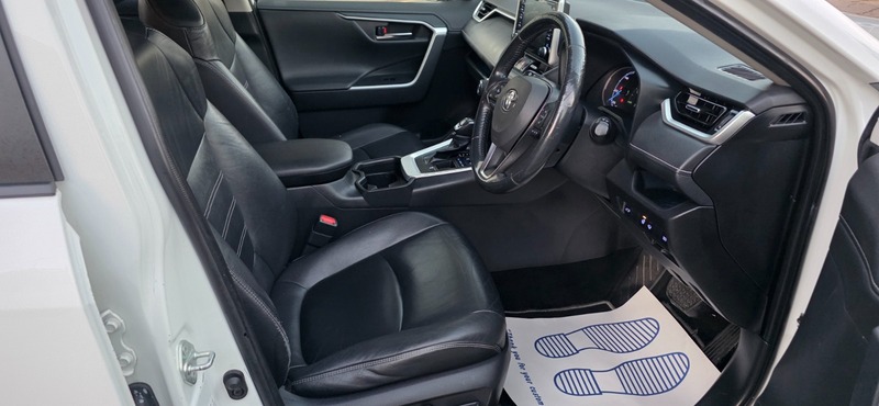 Used Toyota RAV4 2019 for sale - 76346158: Photo 16