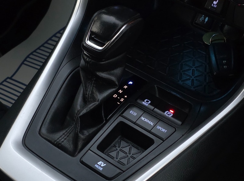 Used Toyota RAV4 2019 for sale - 76346158: Photo 41