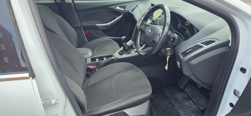 Used Ford Focus 2015 for sale - 76712236: Photo 11