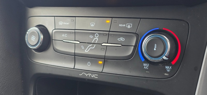 Used Ford Focus 2015 for sale - 76712236: Photo 30