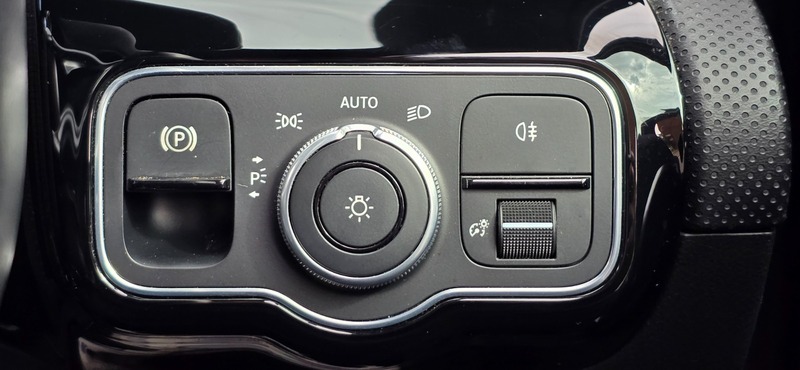 Used Mercedes-Benz A-Class 2020 for sale - 75986976: Photo 42