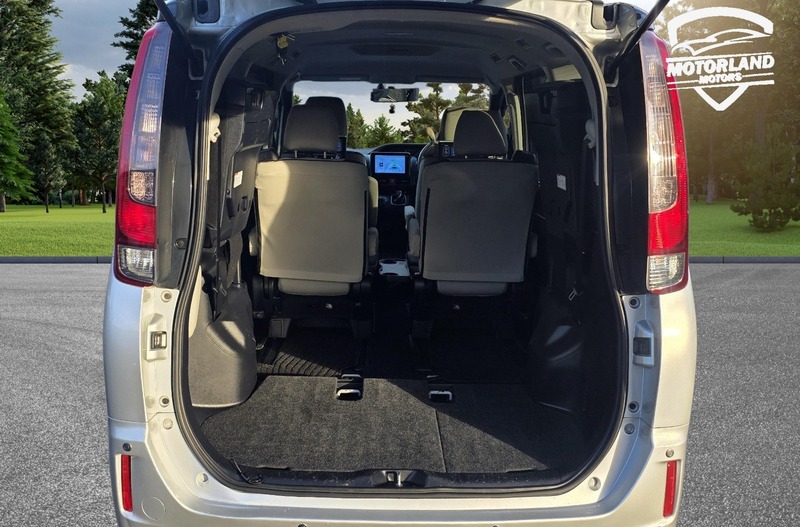 Used Toyota Noah 2014 for sale - 77162083: Photo 26