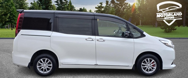 Used Toyota Noah 2014 for sale - 76570751: Photo 10