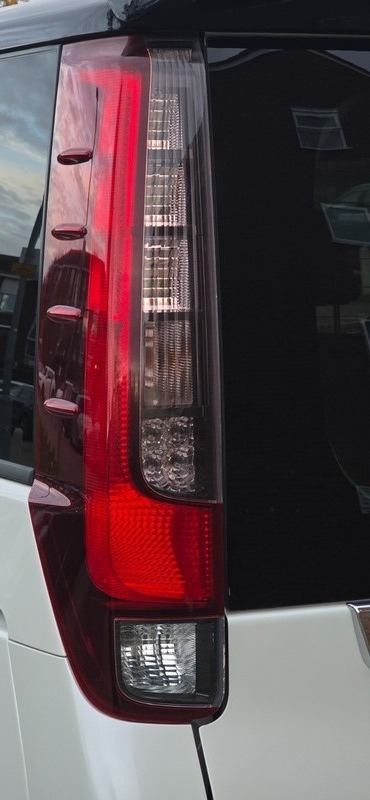 Used Toyota Noah 2014 for sale - 76570751: Photo 14