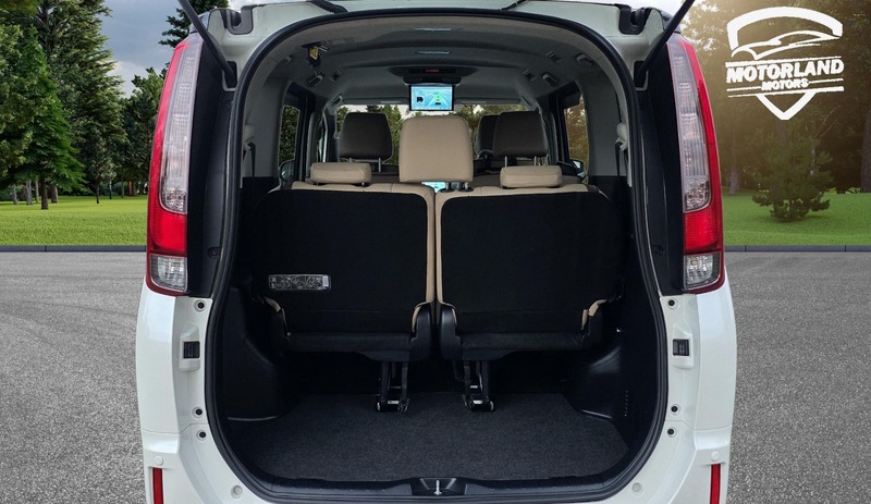 Used Toyota Noah 2014 for sale - 76570751: Photo 24