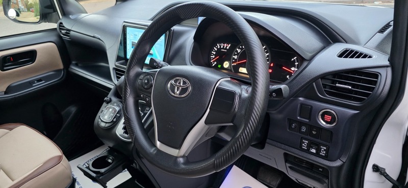 Used Toyota Noah 2014 for sale - 76570751: Photo 31