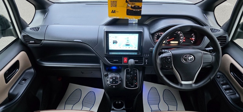 Used Toyota Noah 2014 for sale - 76570751: Photo 34