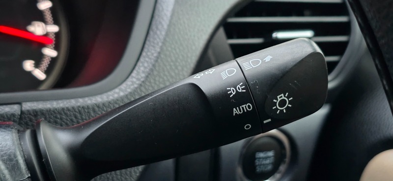 Used Toyota Noah 2014 for sale - 76570751: Photo 37