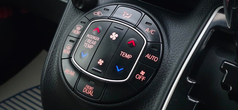 Used Toyota Noah 2014 for sale - 76570751: Photo 45