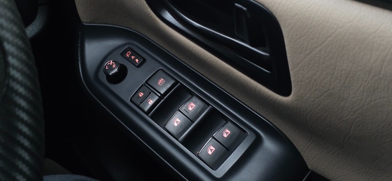 Used Toyota Noah 2014 for sale - 76570751: Photo 49