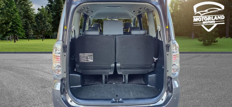 Used Toyota Voxy 2012 for sale - 75974776: Photo 19