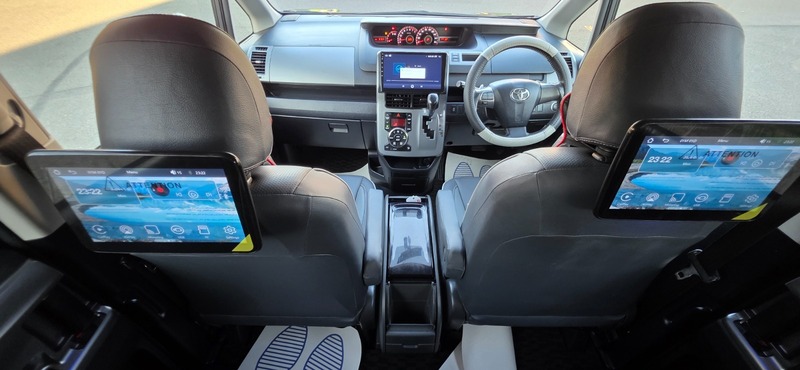 Used Toyota Voxy 2012 for sale - 75974776: Photo 25