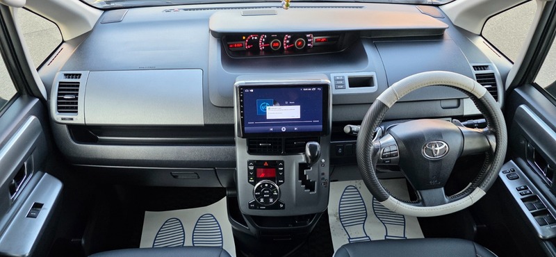 Used Toyota Voxy 2012 for sale - 75974776: Photo 27