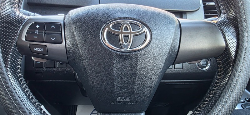 Used Toyota Voxy 2012 for sale - 75974776: Photo 30