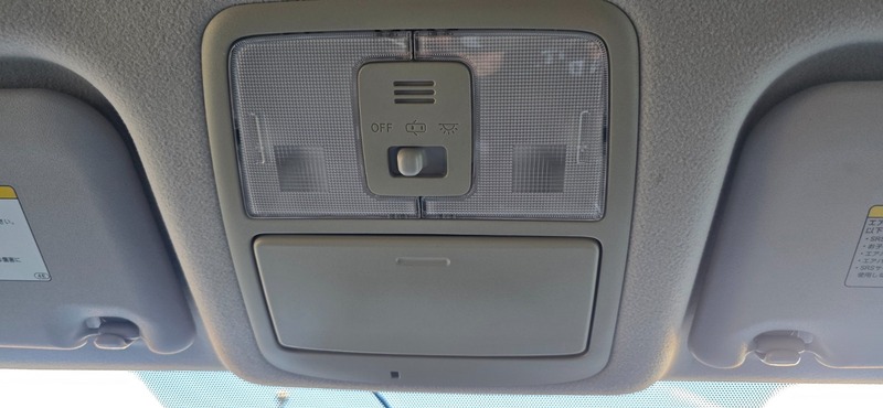 Used Toyota Voxy 2012 for sale - 75974776: Photo 47