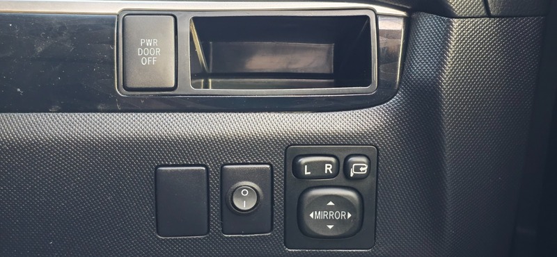 Used Toyota Estima 2014 for sale - 77162098: Photo 49