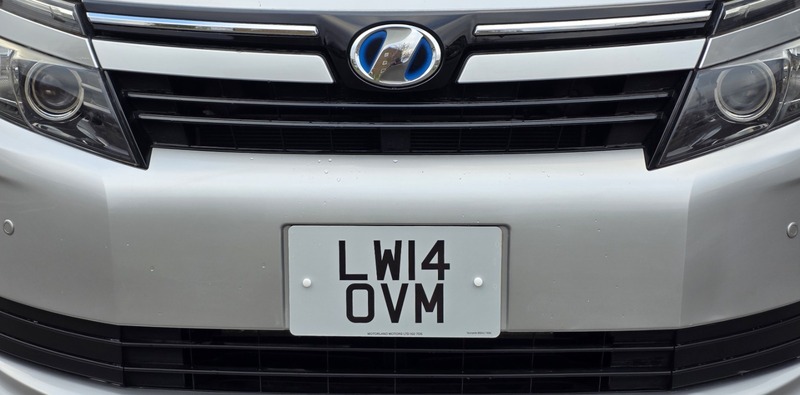 Used Toyota Voxy 2014 for sale - 76570762: Photo 11