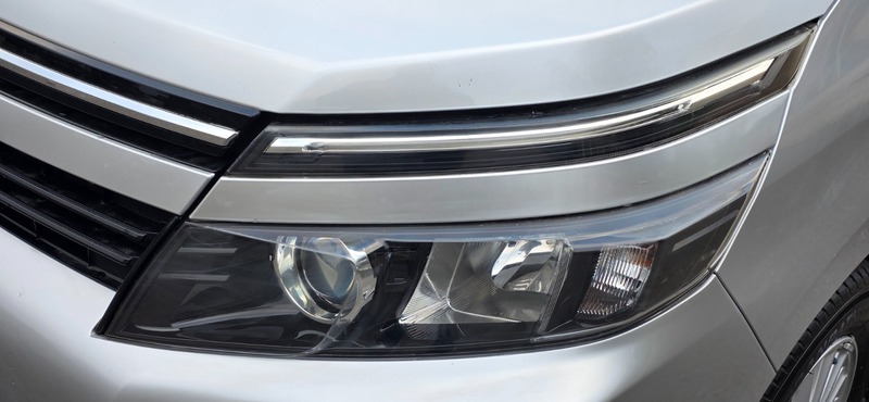 Used Toyota Voxy 2014 for sale - 76570762: Photo 12