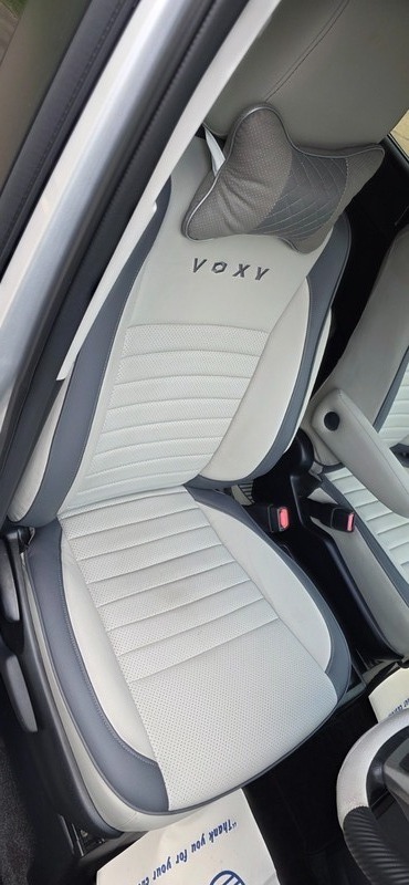 Used Toyota Voxy 2014 for sale - 76570762: Photo 17