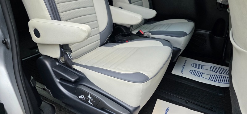 Used Toyota Voxy 2014 for sale - 76570762: Photo 19