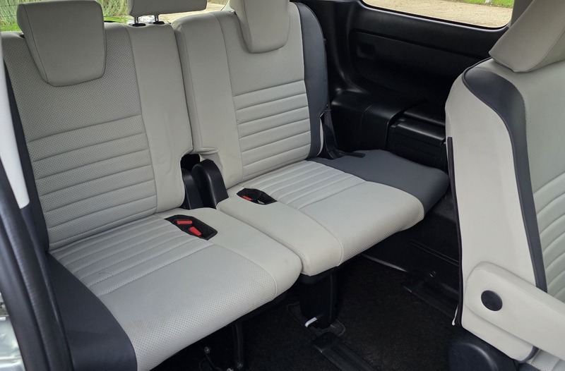 Used Toyota Voxy 2014 for sale - 76570762: Photo 21