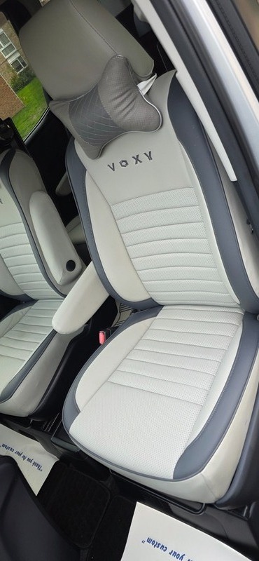 Used Toyota Voxy 2014 for sale - 76570762: Photo 29