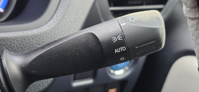 Used Toyota Voxy 2014 for sale - 76570762: Photo 36