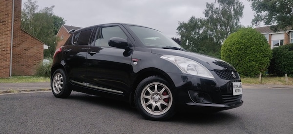 Used Suzuki Swift 2012 for sale - 73662122: Photo 1