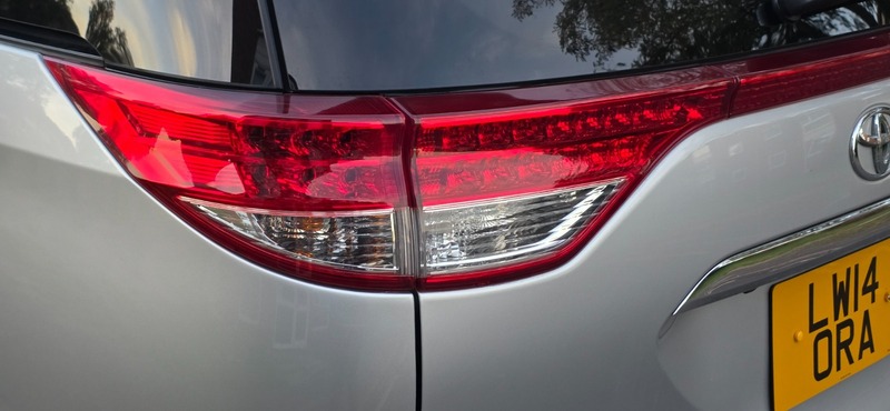 Used Toyota Estima 2014 for sale - 75961489: Photo 12