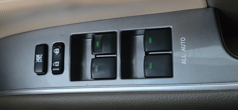 Used Toyota Estima 2014 for sale - 75961489: Photo 41