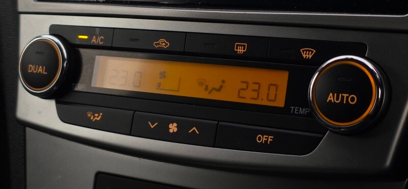 Used Toyota Avensis 2014 for sale - 76313347: Photo 40