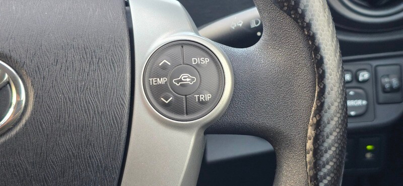 Used Toyota Yaris 2013 for sale - 77632305: Photo 31