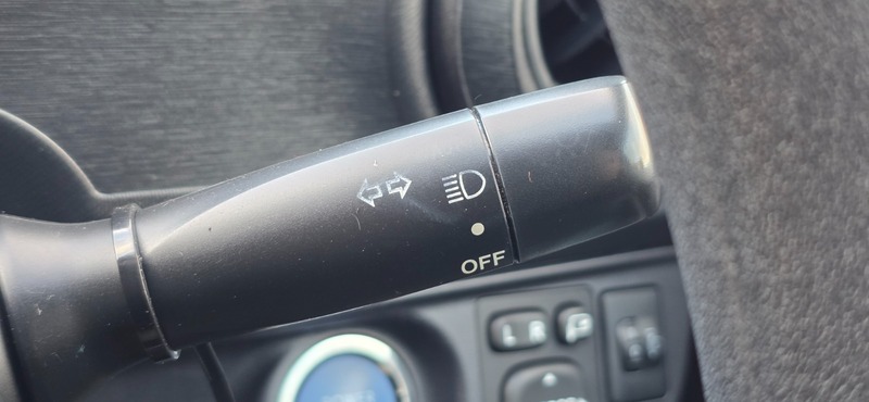 Used Toyota Yaris 2013 for sale - 77632305: Photo 32