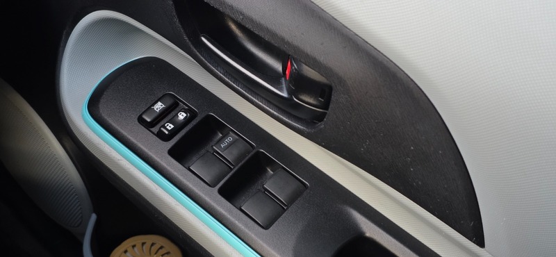 Used Toyota Yaris 2013 for sale - 77632305: Photo 46