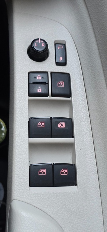 Used Toyota Sienta 2016 for sale - 76380212: Photo 49
