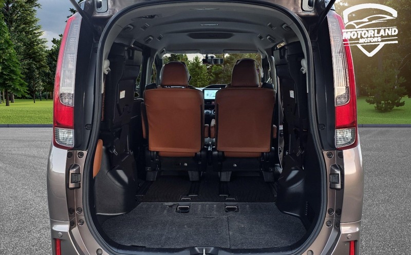 Used Toyota Noah 2014 for sale - 76784630: Photo 25