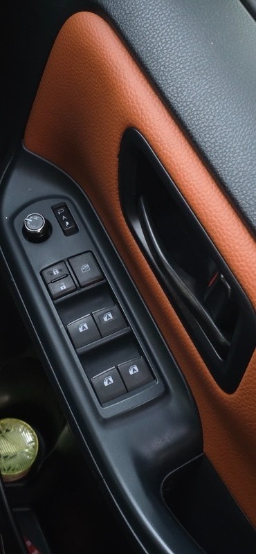 Used Toyota Noah 2014 for sale - 76784630: Photo 48